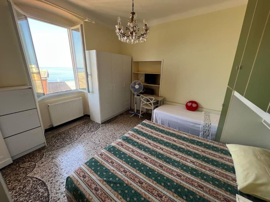 Vasto Apt Panoramico 3 Min Mare Apartment Camogli Luaran gambar